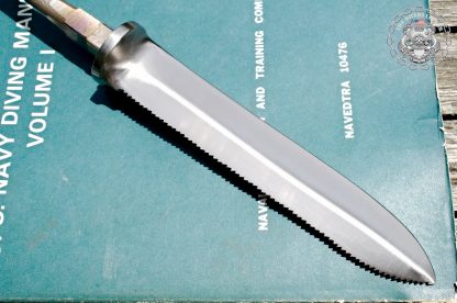 USN Standard Diver’s Knife – DESCO, Milwaukee, WIS (Dated: 1004) #27 - Image 20